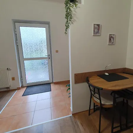 Apartman U Jakuba Dvur Kralove nad Labem Exterior photo